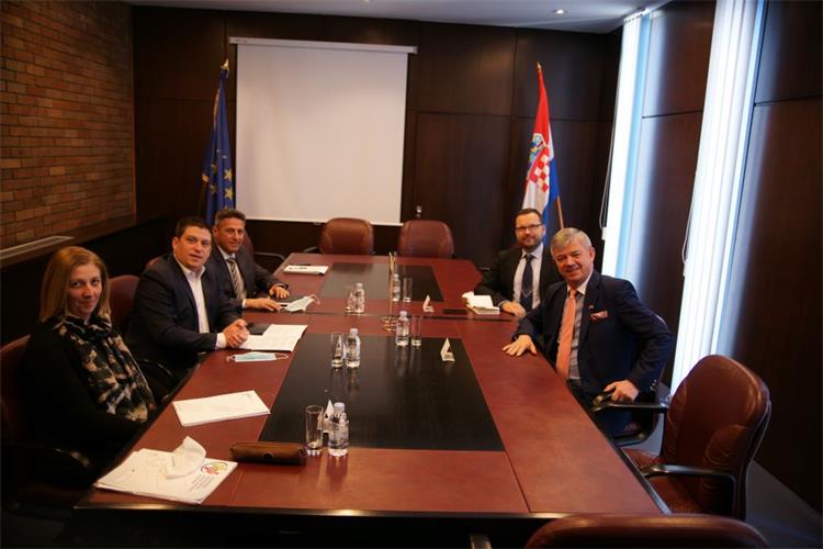 Slika /slike/foto 3_22/foto MMPI-CESKA 22-3_22/nsl MMPI-CESKA 22-3_22.JPG